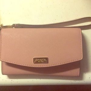 Kate Spade iPhone 7/8 wristlet.